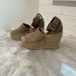 Marc Fisher Wedges